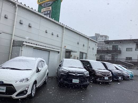 ♡大阪も積雪…展示車も…♡ガリバー吹田千里丘店♡01