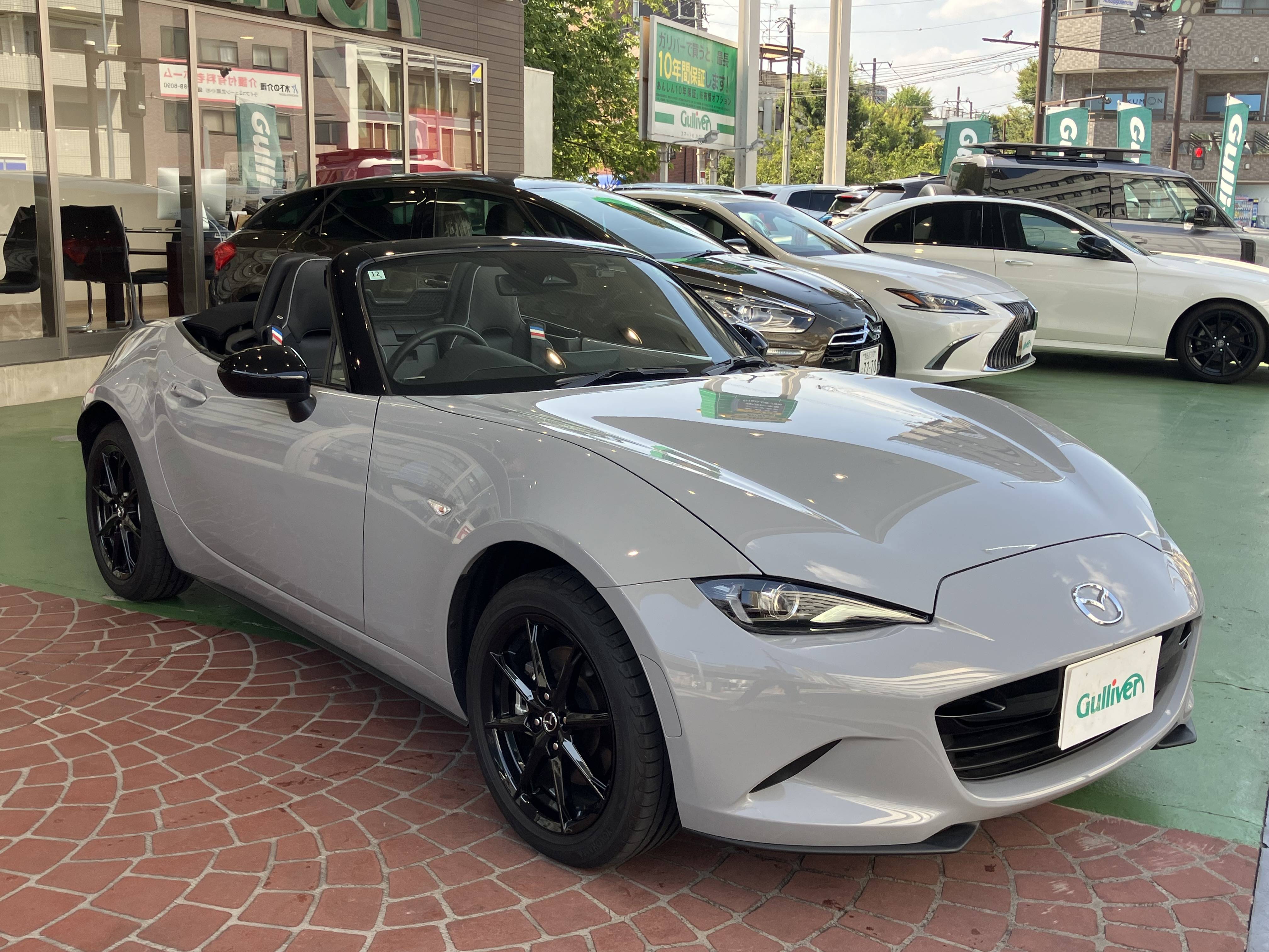 秋に向けての素敵なカーライフが叶うお車　入庫です！