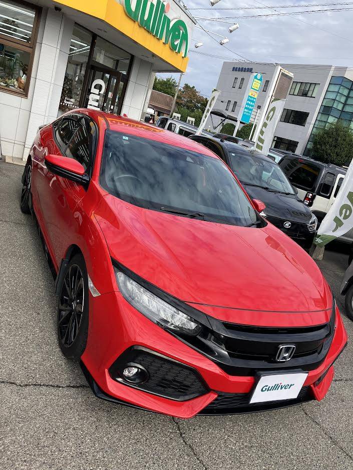 シビックハッチバック！！ご購入いただいたお車が店舗に到着しました01