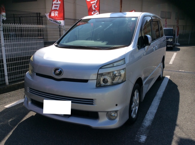 □□ H21 ヴォクシー 入庫 □□