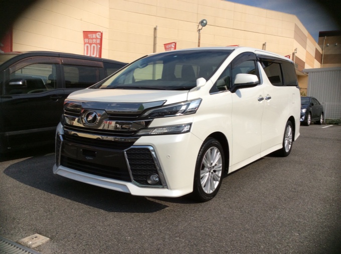□□ H27 ヴェルファイア 入庫 □□