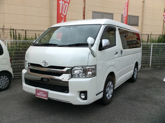 □□ H29 ハイエースバン 入庫 □□