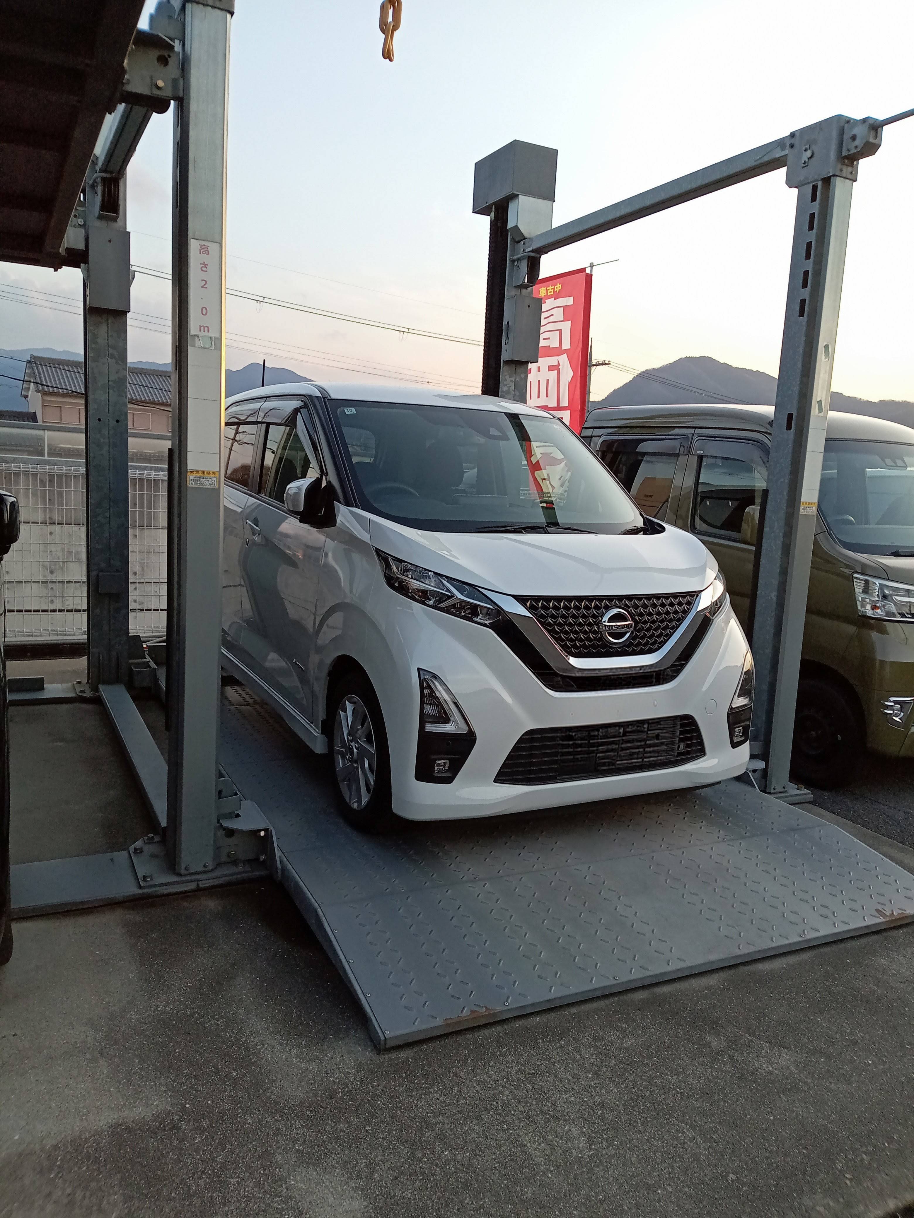 □□ R2 デイズ 入庫 □□