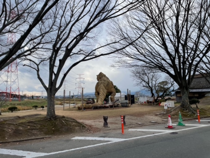 な、、何だあれは〜