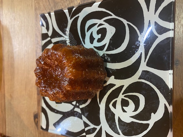 ガリバー金沢増泉店　カヌレ食べました♪