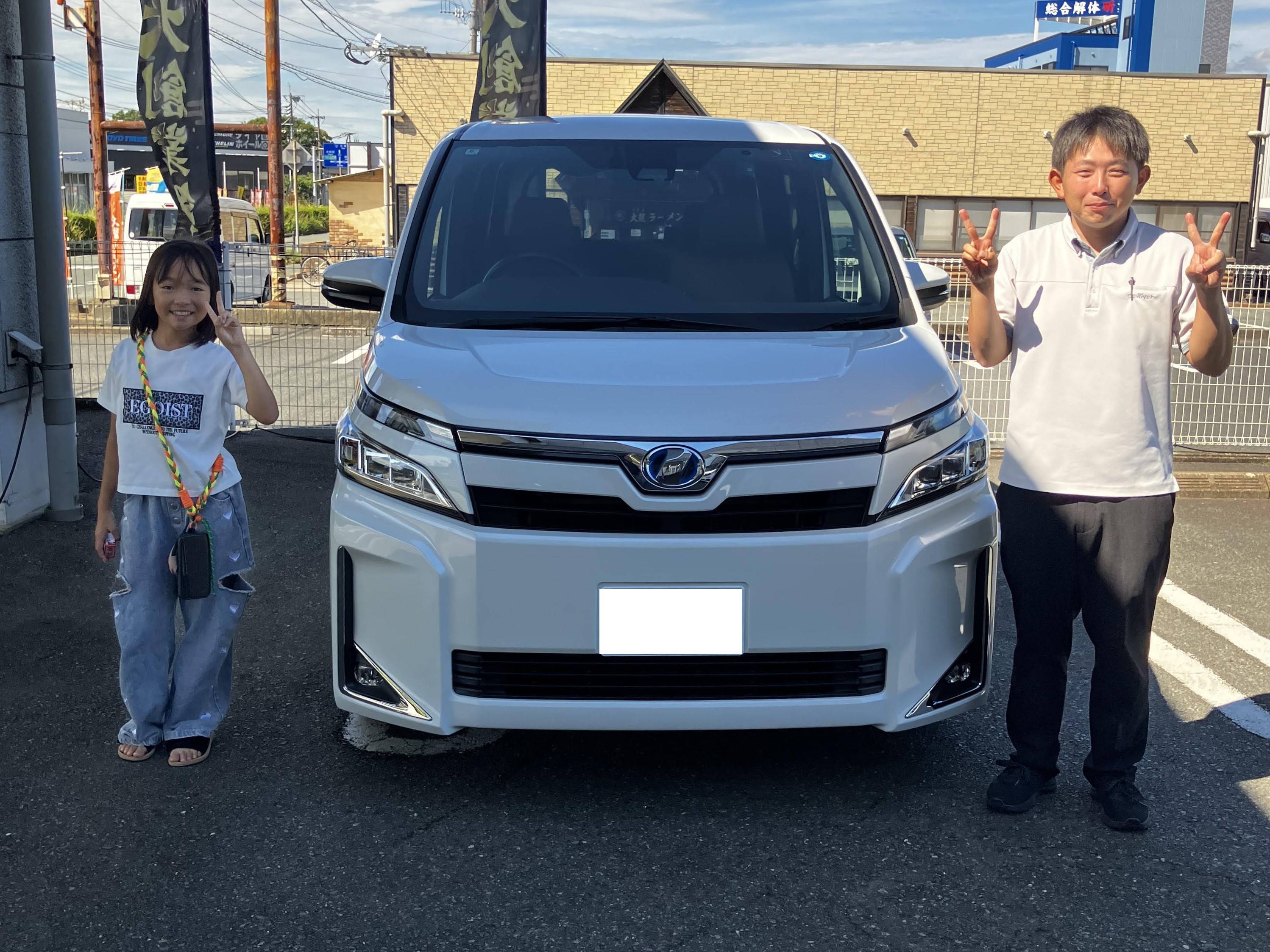 ヴォクシーハイブリッド納車させていただきました！！