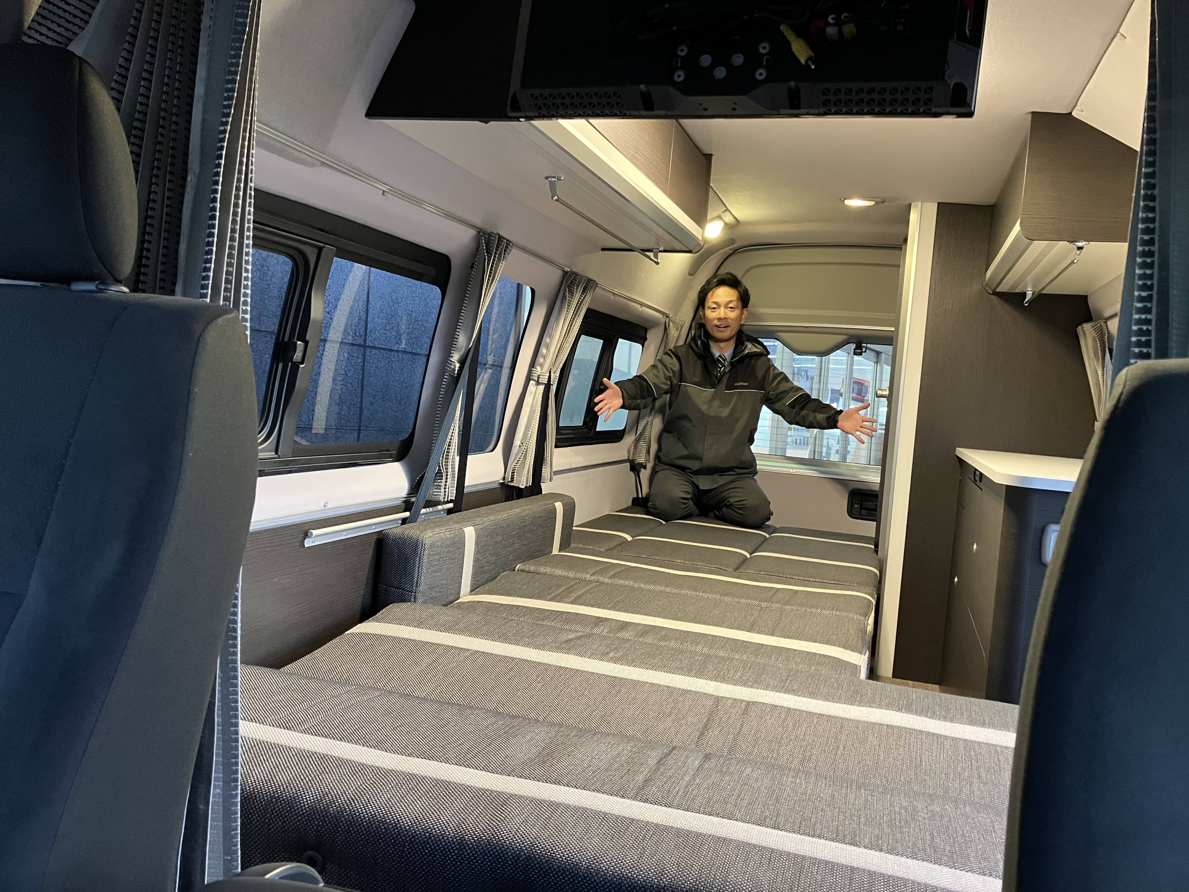 【必見】キャンピングカー入荷 まるでおうち空間!!シックな寝室感!! ベッドキット編02