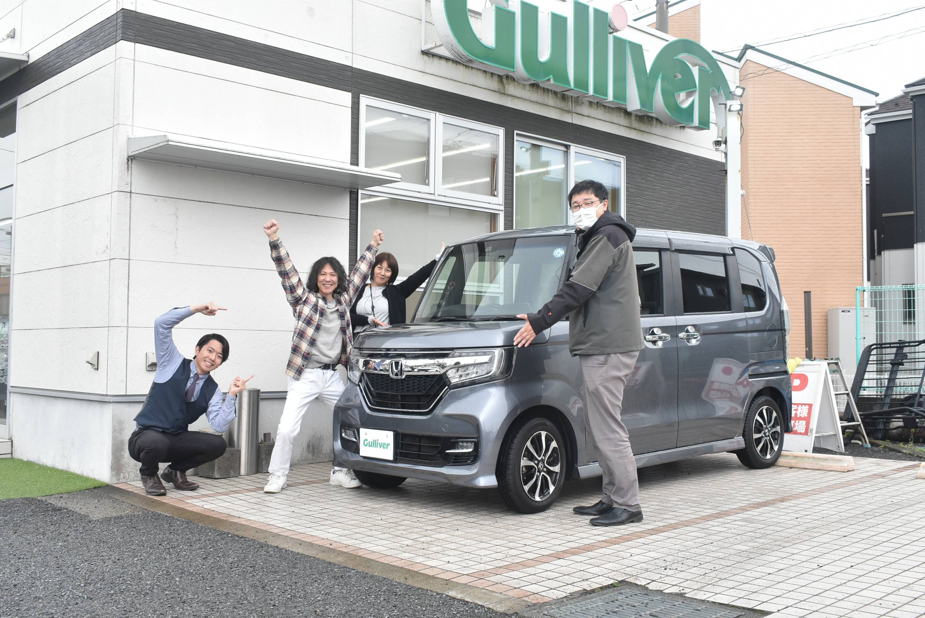 ☆当店の全員でご納車☆ガリバーR246座間店のお客様 G011471775280896327