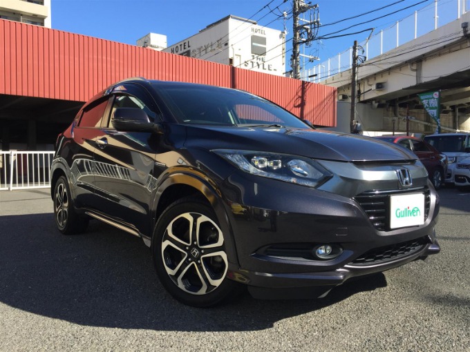 ☆★最新入荷情報☆★中古車　ホンダ　ヴェゼルハイブリッド