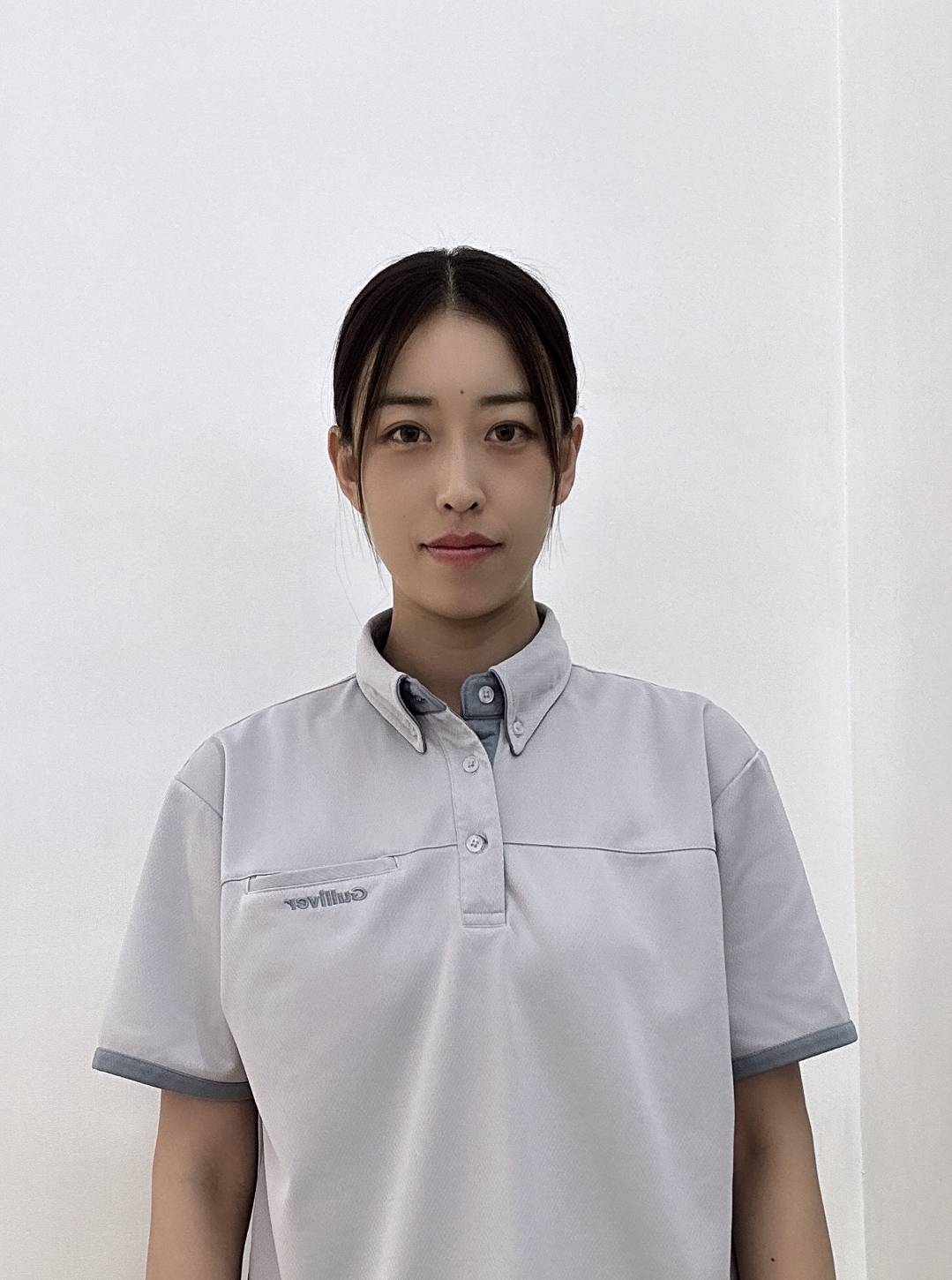 李